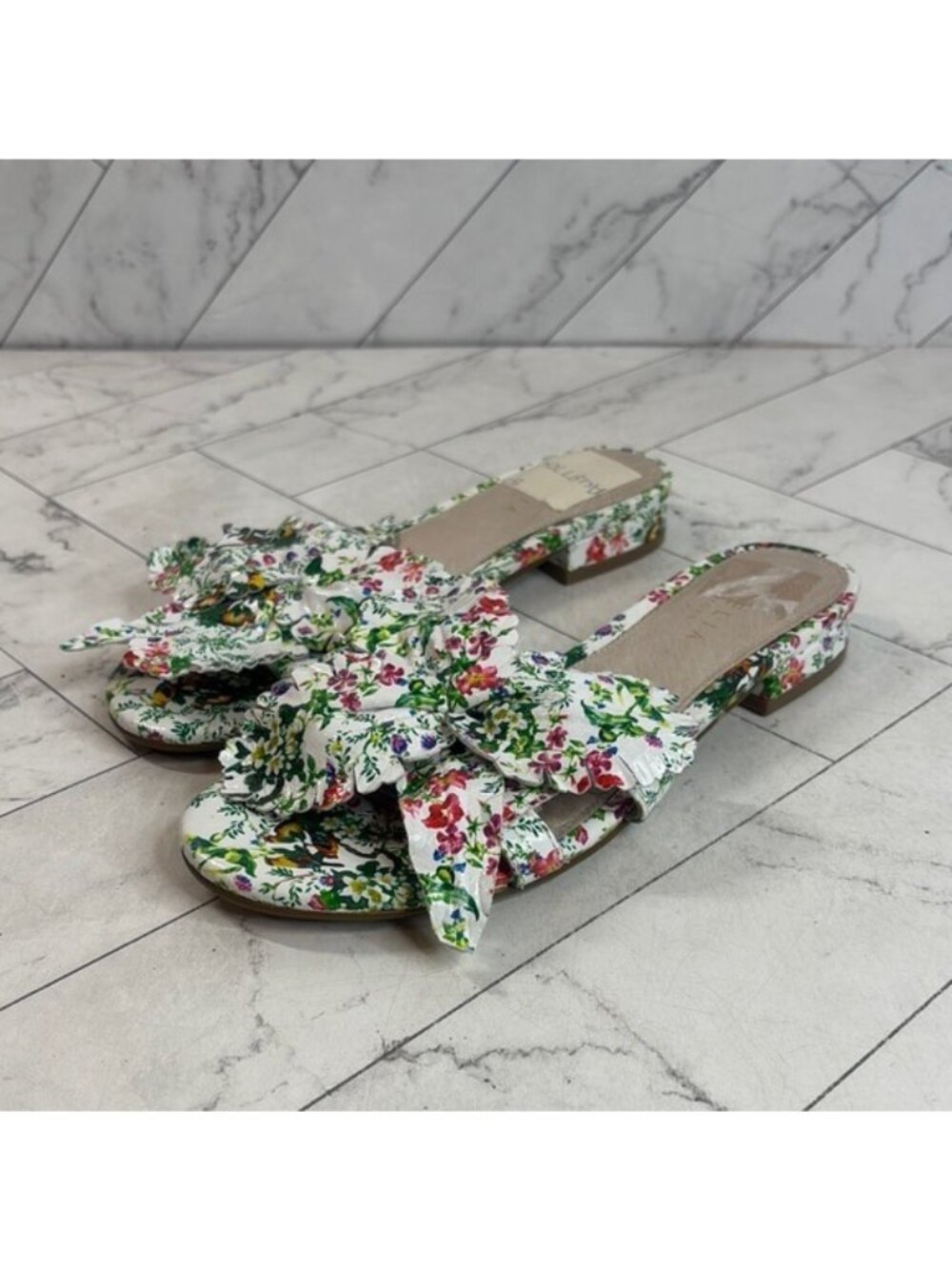 NWT Cecelia New York Women Lila White Green Floral Leather Bow Sandals Size 5.5M